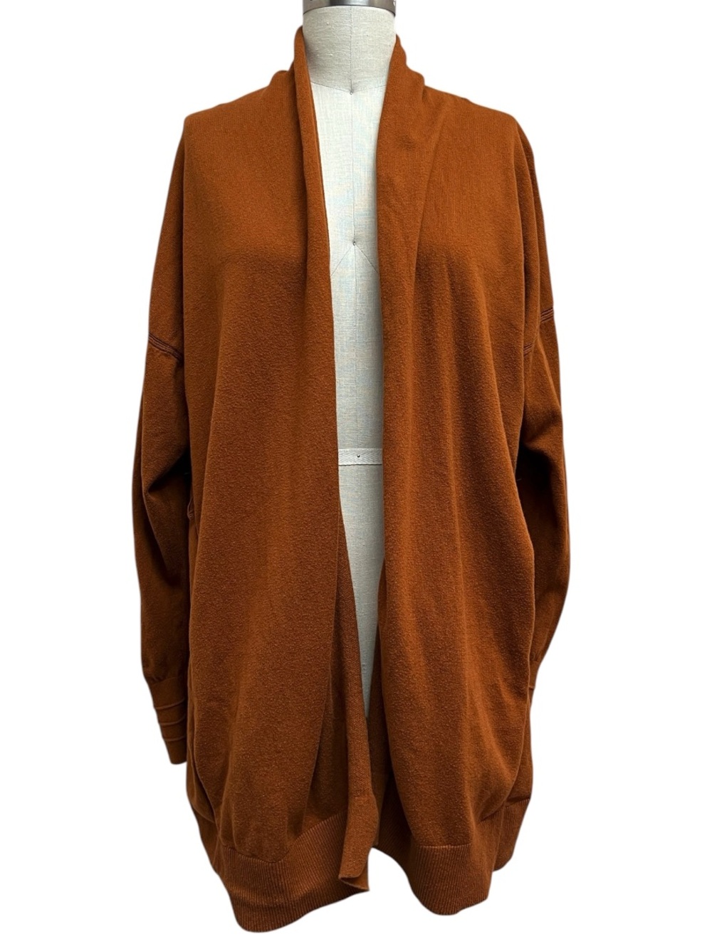 Lululemon Cotton-Cashmere Knit Wrap
Butternut Brown